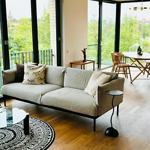https://2-bedroom-mauerpark-apartment-berlin-mitte-view-calendar.find-berlin-hotels.com