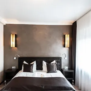 Hotel Mauritius Komfort In Der Altstadt, Colonia