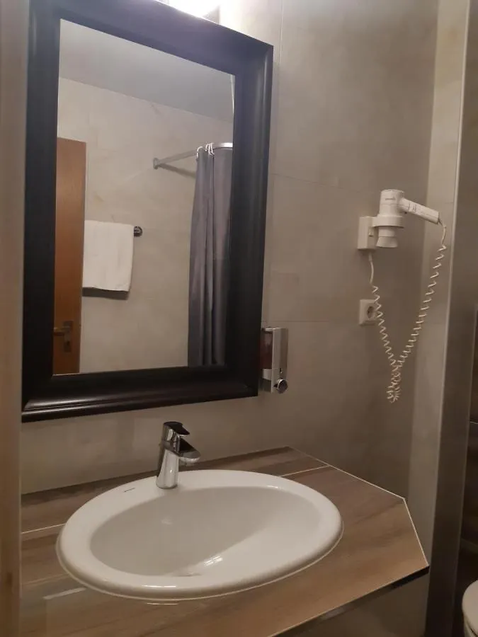 Hotel Lorien Cologne